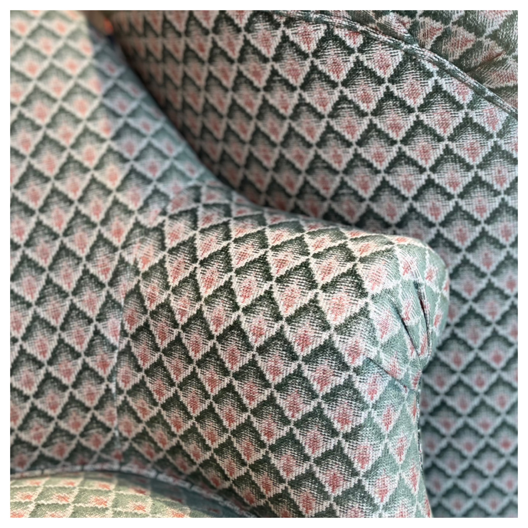 Fauteuil Crapaud avec tissu Colefax & Fowler