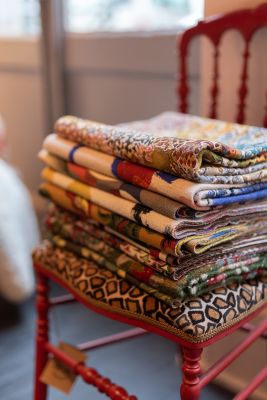 Les Plus Grands Tissus d'Éditeurs et Papiers Peints de Luxe : L'Atelier Anne Lavit à Lyon